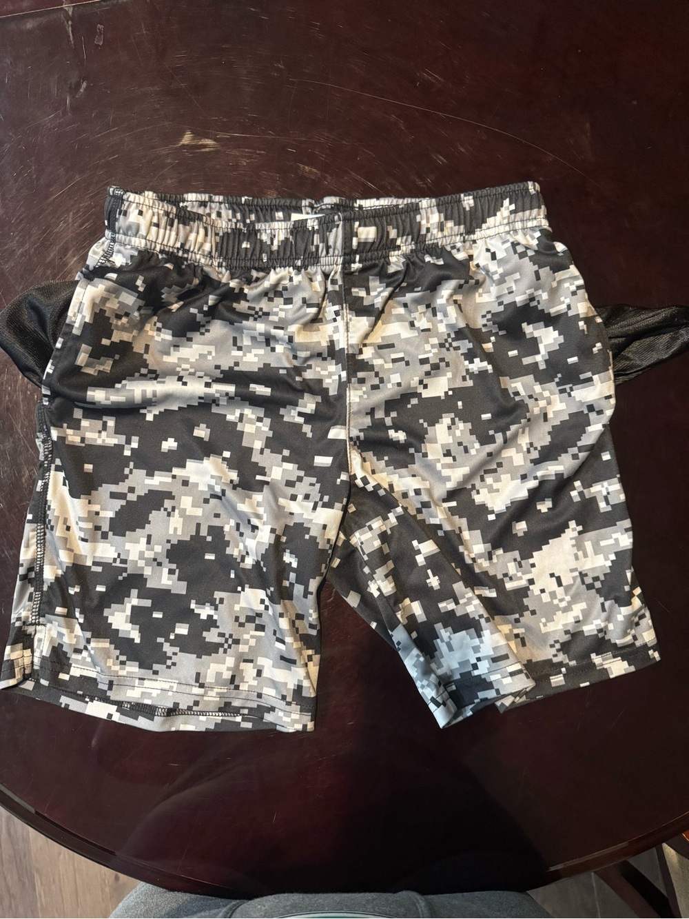 Athletic Works Boys-Husky Digital Camo Shorts - Black & Gray